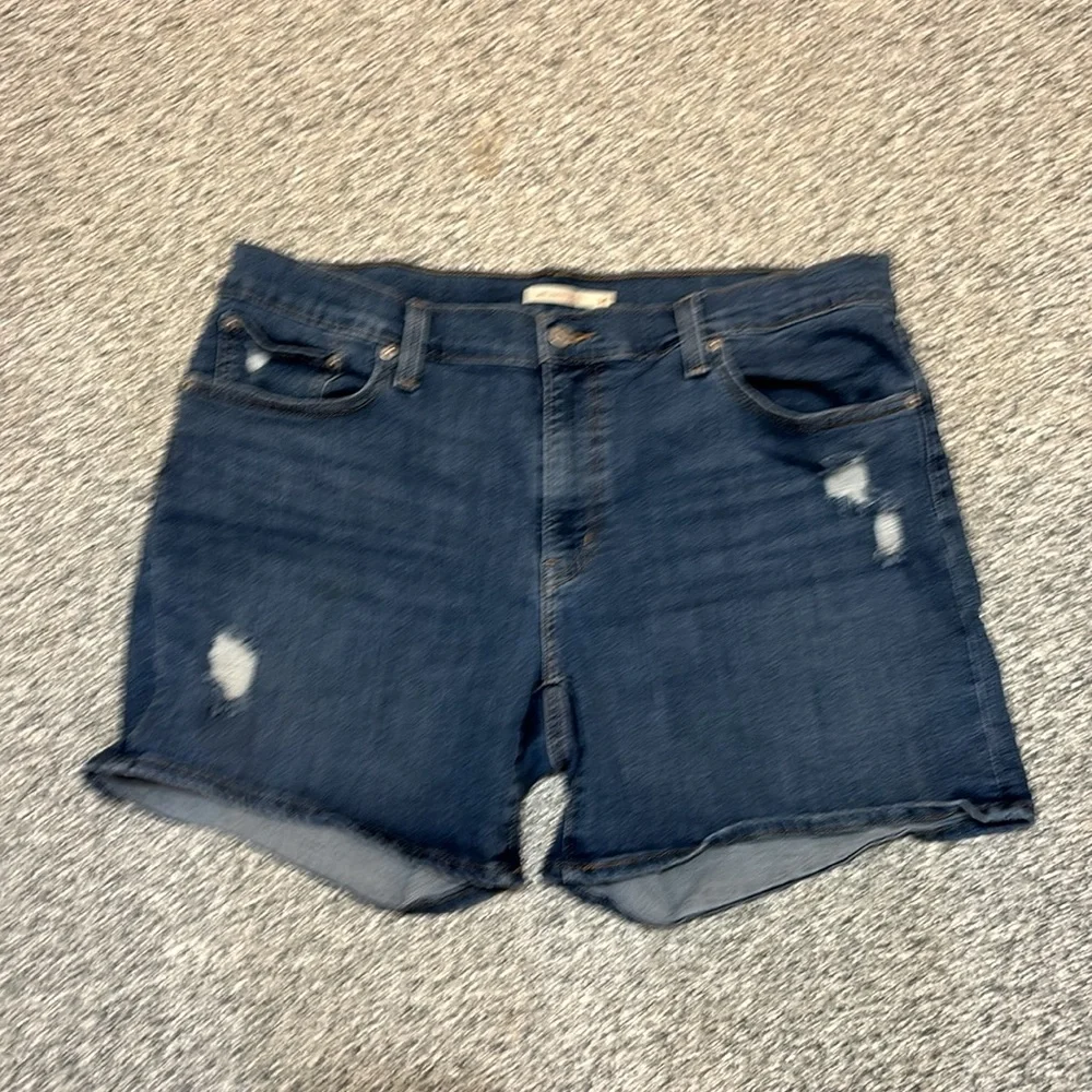 Excellent condition Levi’s women’s shorts - Picture 2 of 6